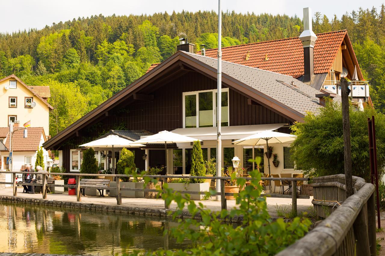 Self-Check-In Ferienwohnungen & Apartments Am Bergsee Triberg im Schwarzwald Exterior photo